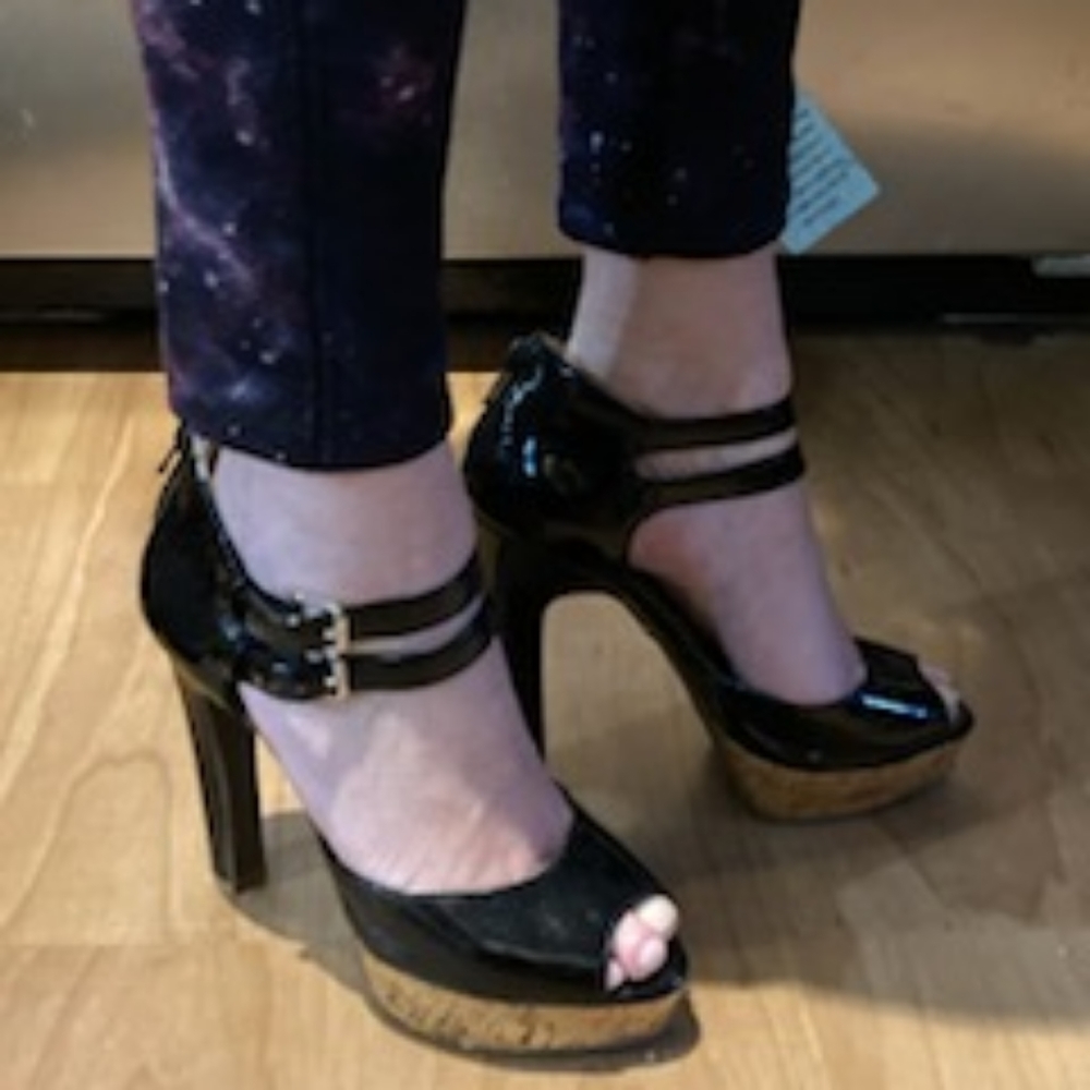 JS black platform sandals 2/$20